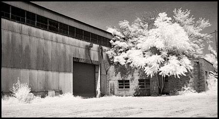 070717_6891-abandonedbldg