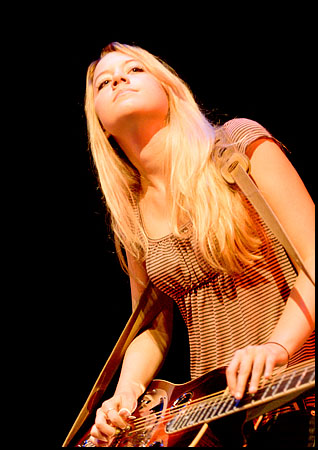 070817-8090-lovellsisters